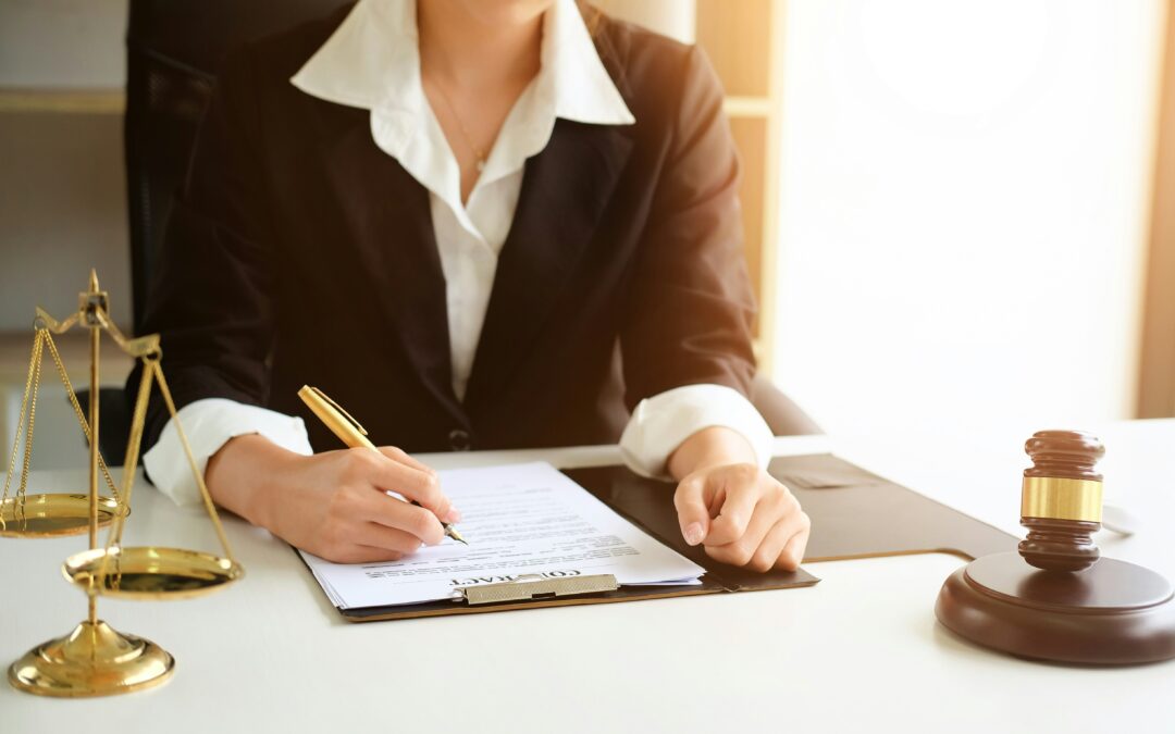 Female Attorney Attire: Power Dressing for the Courtroom